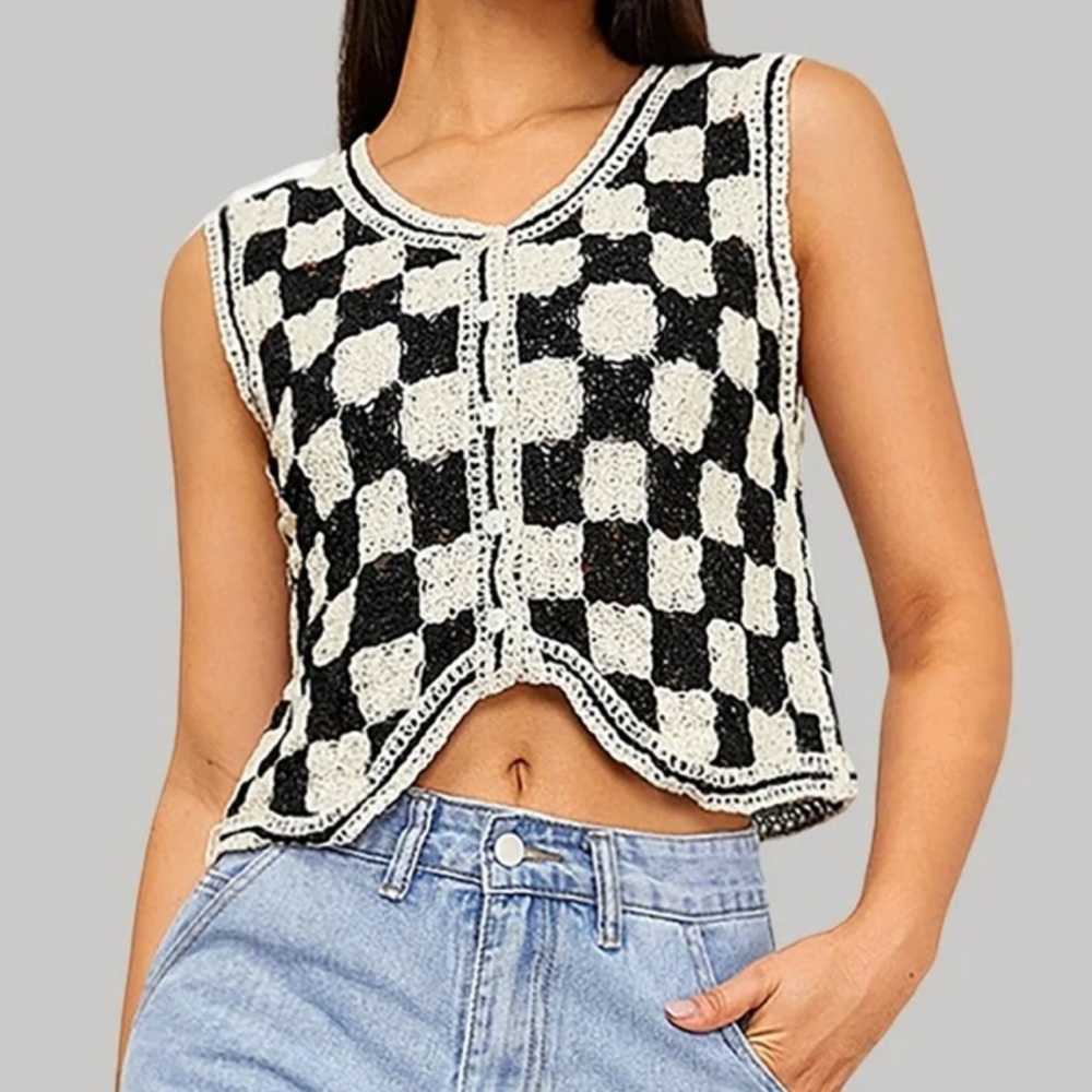 checkered crochet vest